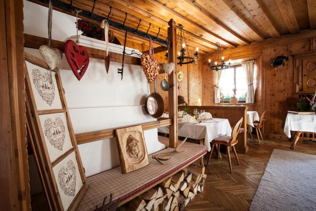 Posthotel Pfunds Kültér fotó